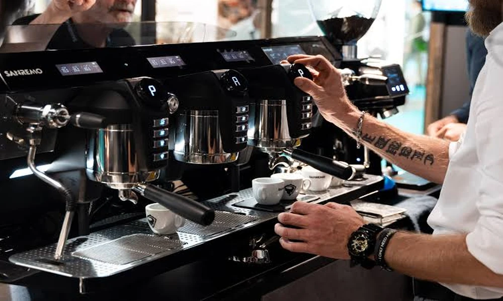 Choosing Coffee Machines Based On Daily Café Brewing Volume And Demand